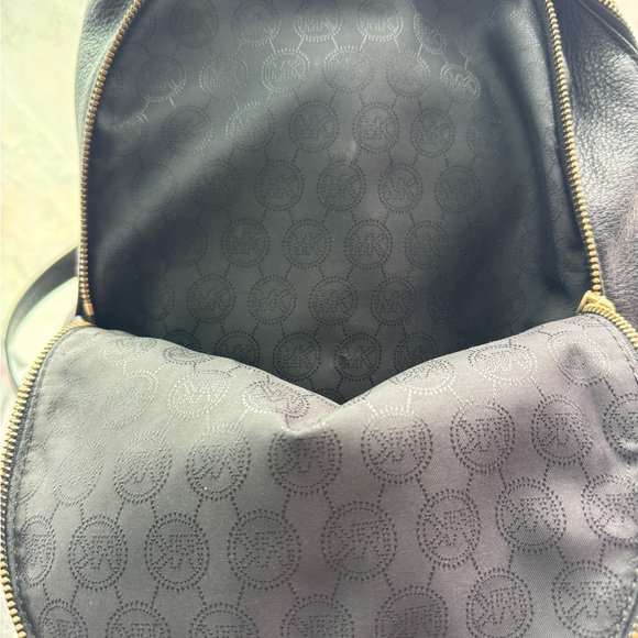 EUC Michael Kors Leather mid-size backpack - Picture 5 of 7